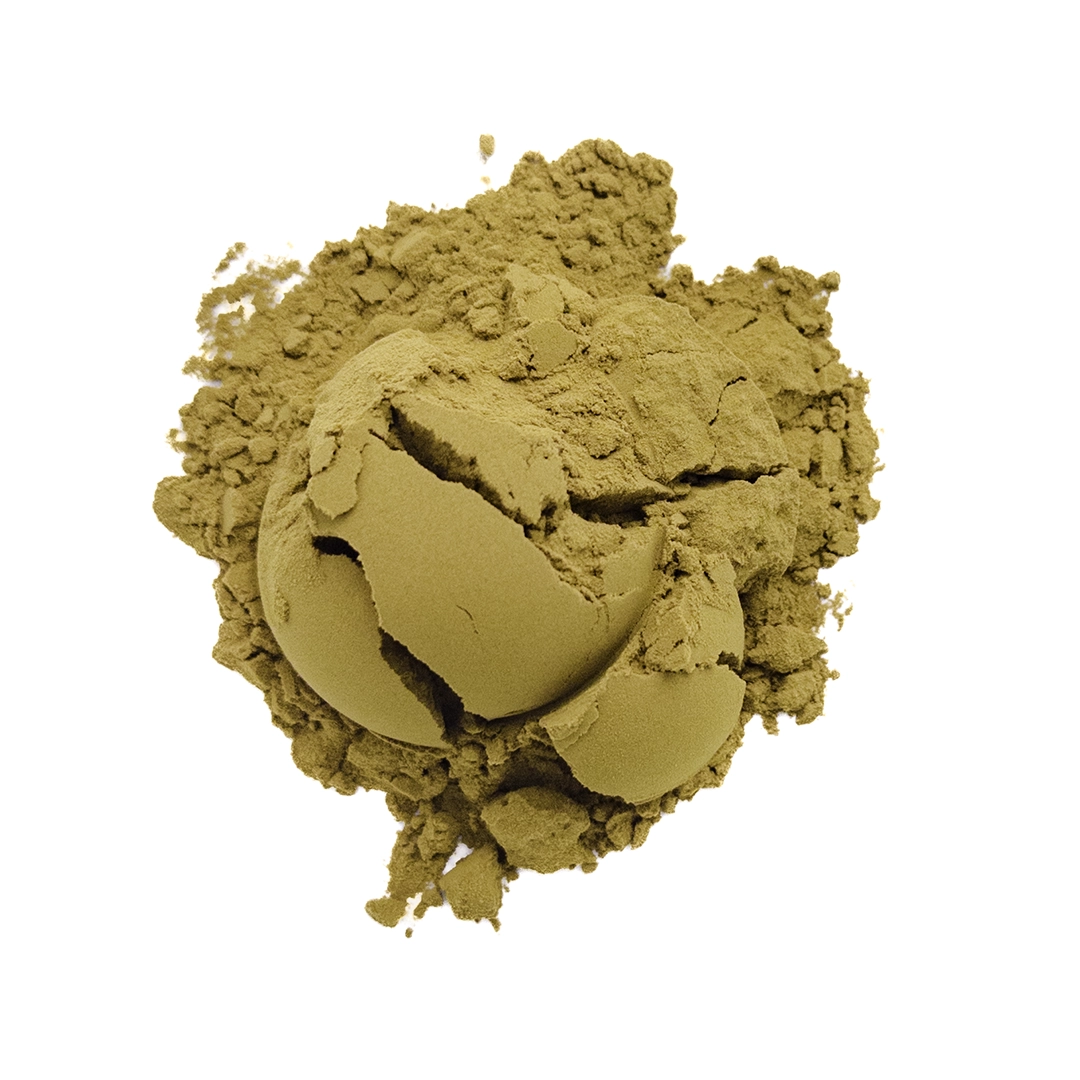 Instant chrysanthemum tea powder, light yellow fine powder, featuring Hangzhou White Chrysanthemum (Hangbaiju) floral note.