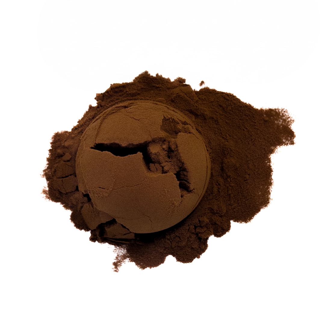 High-roast oolong tea powder, dark brown fine powder, deep roasting fully integrated into the leaf. Representative styles: Wuyi Rocky Rhyme (yen) oolong including Da Hong Pao, Shuixian, and Rougui.