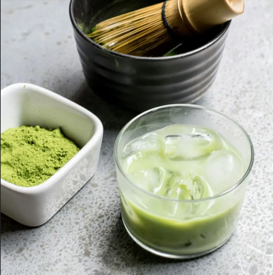 Iced drink made with matcha powder for beverage applications.